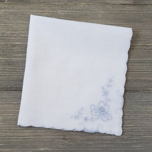 Pale Blue Embroidery, White Vintage Handkerchief, Wedding Hankie, Bride's Something Blue Bild 3