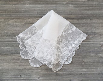 Linen & Lace Hankie, White Vintage Handkerchief, Wedding Keepsake for the Bride