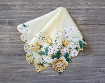 Yellow Rose Garden Hankie, Roses & Daisies, Floral Handkerchief, Ladies Vintage Gift