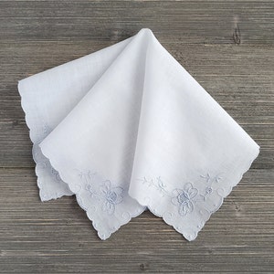 Pale Blue Embroidery, White Vintage Handkerchief, Wedding Hankie, Bride's Something Blue Bild 2