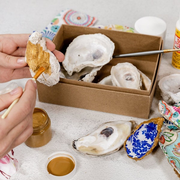 Decoupage Kit, DIY Decoupage Oyster shells, Coastal Home Decor Crafting Kit for Adults, Chinoiserie Style Handmade Oyster Craft Ornaments