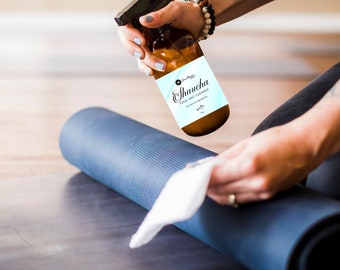 Organic Yoga Mat Cleaner Spray, Essential Oils, Aromatherapy, 4oz, Micro-Fiber Towels