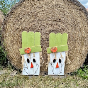 Handmade Rustic Scarecrow, Wooden Scarecrow, Farmhouse Fall Decor, Autumn Porch Decoration, Harvest & Thanksgiving Accent, Scarecrow