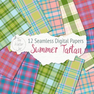 Op de afbeelding: Twaalf digitale papieren met verschillende zomerse ruitpatronen in groen, blauw, roze en wit. De tekst "12 Seamless Digital Papers Summer Tartan" staat op een witte achtergrond.