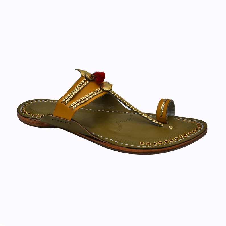 bridal chappals for wedding ceremony