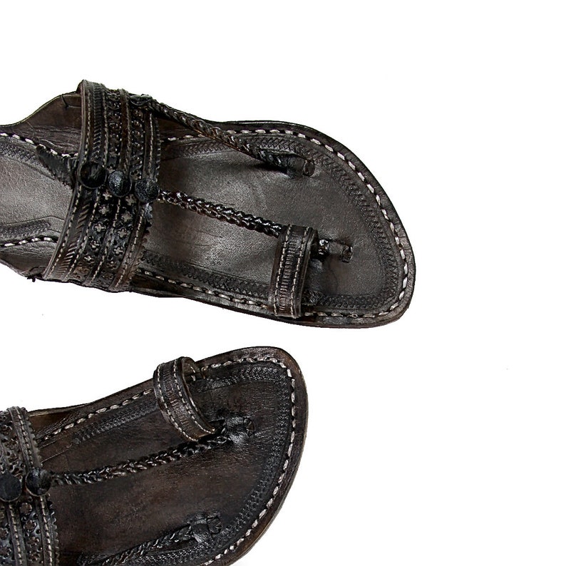black kolhapuri leather chappals