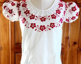 Boho Vintage White Blouse with Red Floral Embroidery and Short Puffed Sleeves