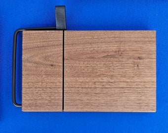 Solid Wood Cheese Cutting Board with Cutter