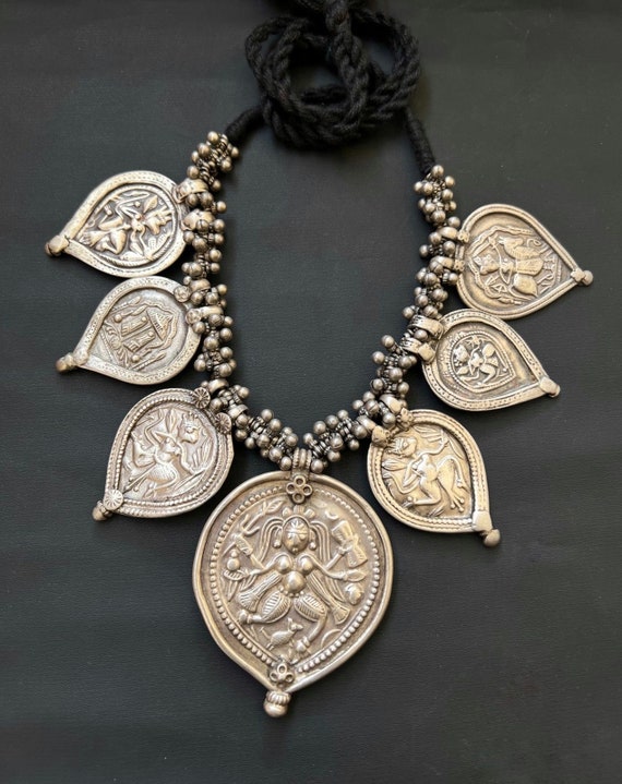 アクセサリー confect VINTAGE SILVER ACCESSORIES 925 Vintage Antique Silver Coin Necklace- Chunky Statement