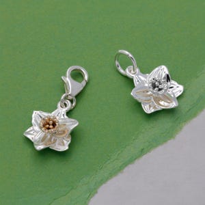 Daffodil Flower Solid Sterling Silver Charm - Daffodil Necklace - Silver or Solid Gold Middle - Wales Flower Pendant - March Birth Flower
