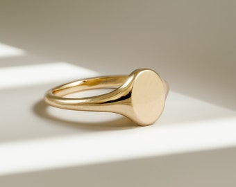 Solid Recycled Gold Small Oval Signet Ring - 9 Carat Gold Signet Ring - Custom Gold Mens Ring