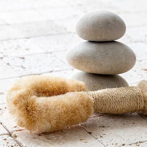 Body Dry Brush Exfoliation Palm Brush Spa Tool Massage Polishing Brush