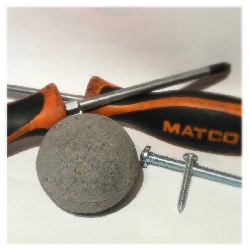 Men's Detox Bath Bomb with Activated Charcoal Arnica | Etsy