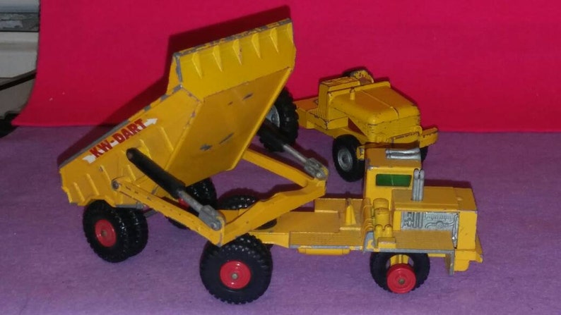 Kingsize No 7. 2 Dump Truck and No