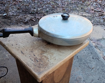 Vintage GE Electric Skillet 15C26 Mid Century Aluminum Fry Pan With Lid Retro Kitchen Appliance 1950s General Electric Fryer