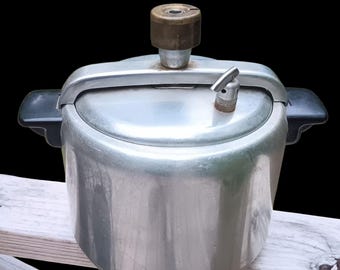 Olla a presión vintage Ecko: el encanto de mediados de siglo se une a la utilidad culinaria