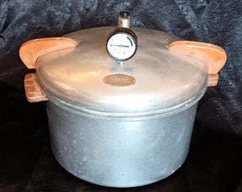 Vintage PRESTO PRESSURE Cooker-Canner#7, 16 Regulator, Wire Gasket
