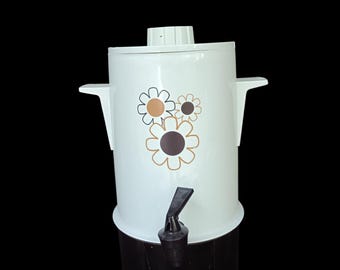 Vintage Regal Ware Poly Perk Coffee Urn, 10-20 Cup Retro Daisy Percolator, 1970s Flower Power Kitchen Decor, MCM Entertaining Piec