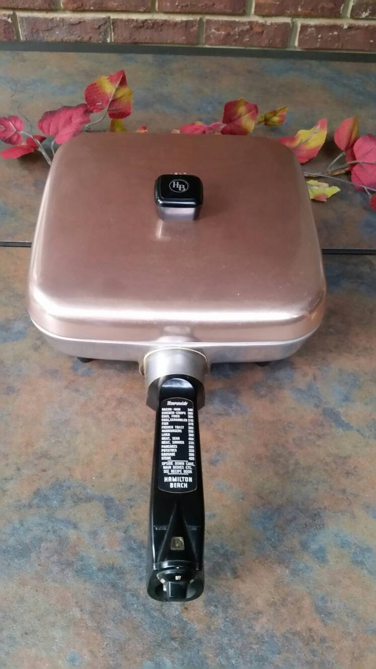 Vintage Electric Fry Pan hamilton Beach With Thermostat, Model HL29-3,  Circa 1960s, Very Good Vintage Condition. 