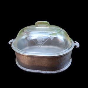 Guardian Service 15&quot; Hammered Aluminum Roaster with Glass Lid – Mid-Century Cast Aluminum Cookware – Century Metalcraft USA