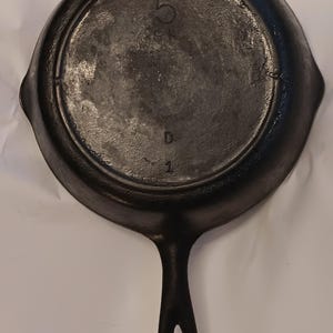 Vintage Skillet 5 SK D1 Lodge Cast Iron 1930s to Early 1940s Antique Cookware