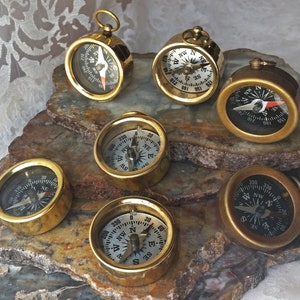 Miniature Brass Compass READ DESCRIPTION, 30mm - 1 Inch,  Light Weight BrassTiny Working  Compass Steampunk Pendant Charm Weddings Events