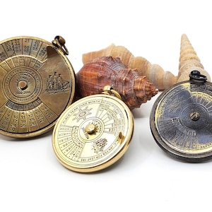Miniatur Messing Kalender, 37, 40 & 50 mm, klitzekleine Arbeit 50 oder 100 Jahreskalender, STEAMPUNK Anhänger, Charm, Nautisch, Maritim, Schlüssel
