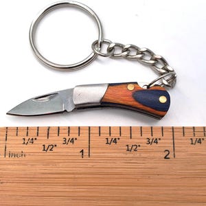 Knife Miniature Stained Wood Handle, Working Mini Knives Tiny Folding Knife Charm Pendant Jewelry Supply
