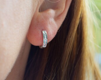 Tiny silver hoops| huggie hoop earrings| dainty hoops