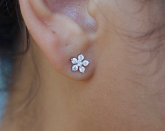 Tiny flower stud earrings| silver flower small studs| minimalist jewelry| unique earrings| 925 sterling silver