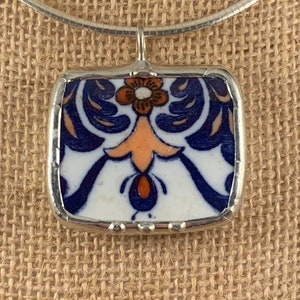 Broken China Imari Pendant -- #31,421