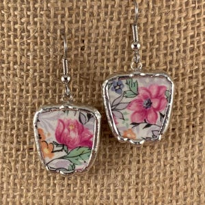 Broken China Chintz Earrings -- #21,902