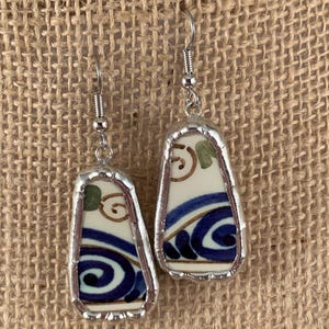 Broken china earrings --  #21,910