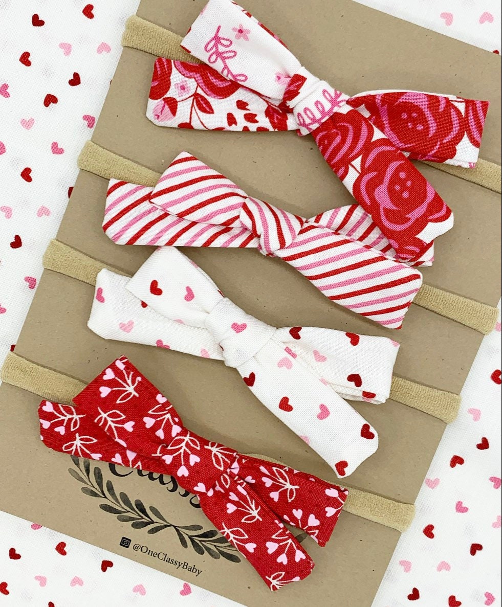 Valentine skinny knots