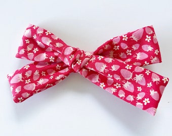 Red strawberry single