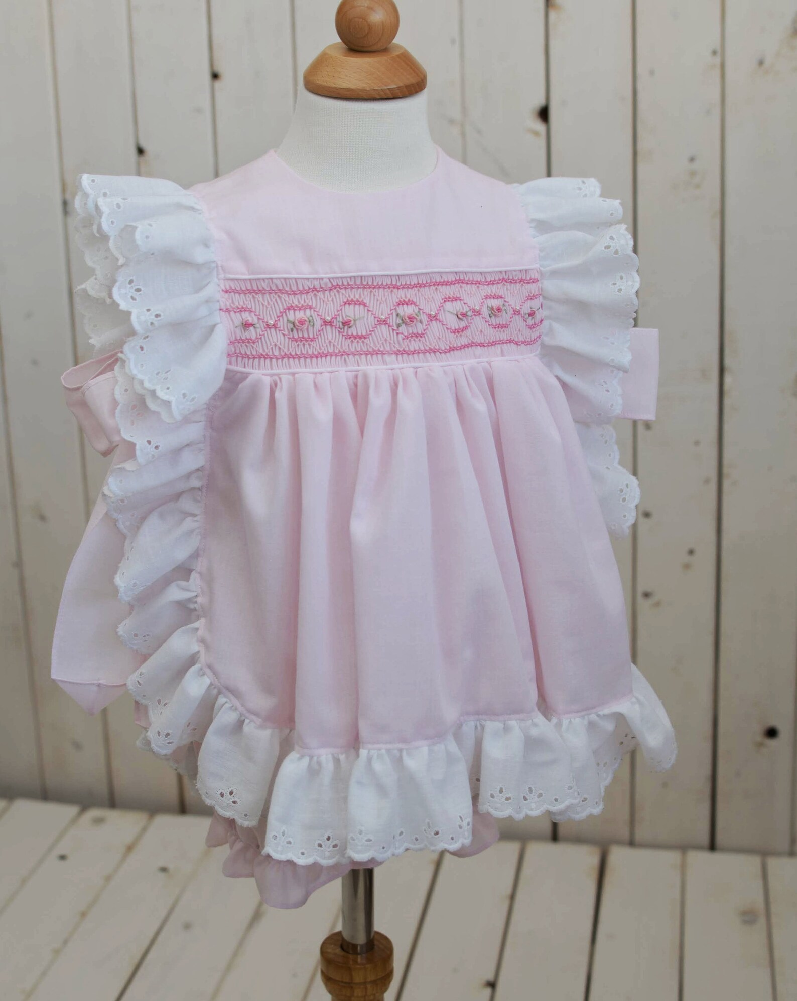 Lot Pinafore Espagnol Pour Fille – Taille 3 Mois, Idéal Pour Les Petits Moments Mignons