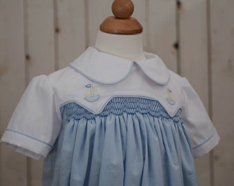 Boys vintage sailboat bubble. Vintage bubblesuit.  Boys blue and white smocked romper.  Vintage romper.  Boys smocked bubblesuit.