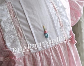 1st birthday bubble suit. Pink birthday bubble suit. Hand embroidered cupcake bubble suit. 12 months bubble
