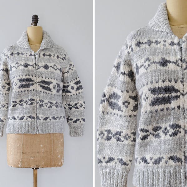 Cowichan Sweater with Geometric Snowflake Design // Made in Canada - Women's XS/S