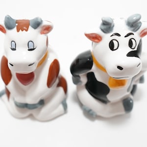 Vintage 90s Cow Salt and Pepper Shakers - OCI Philippines