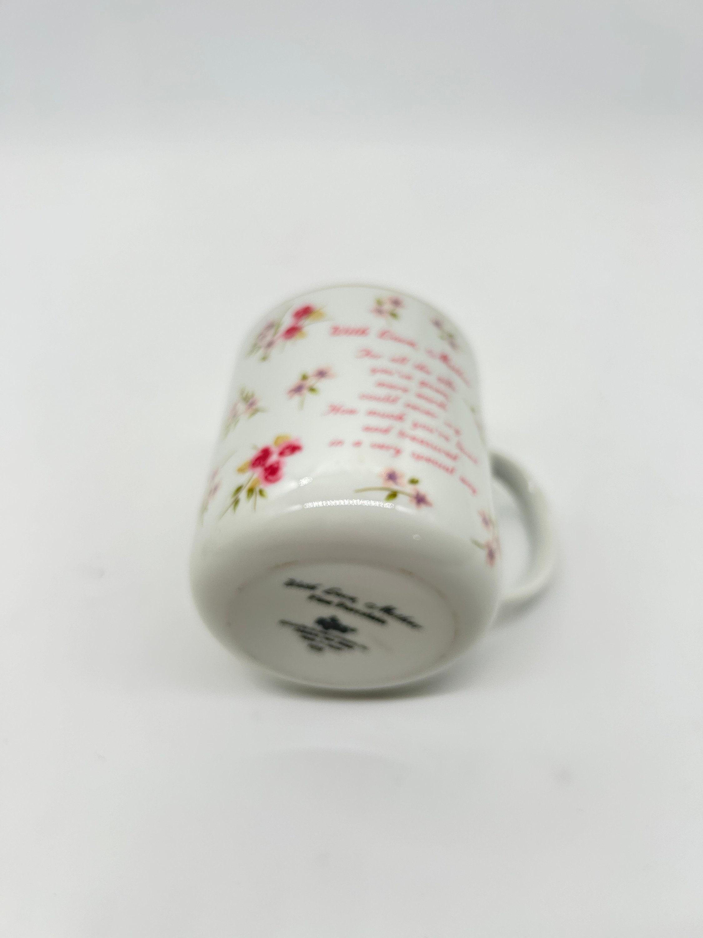 Ancienne tasse à café en faïence de Creil et Montereau 688 – La Roue du