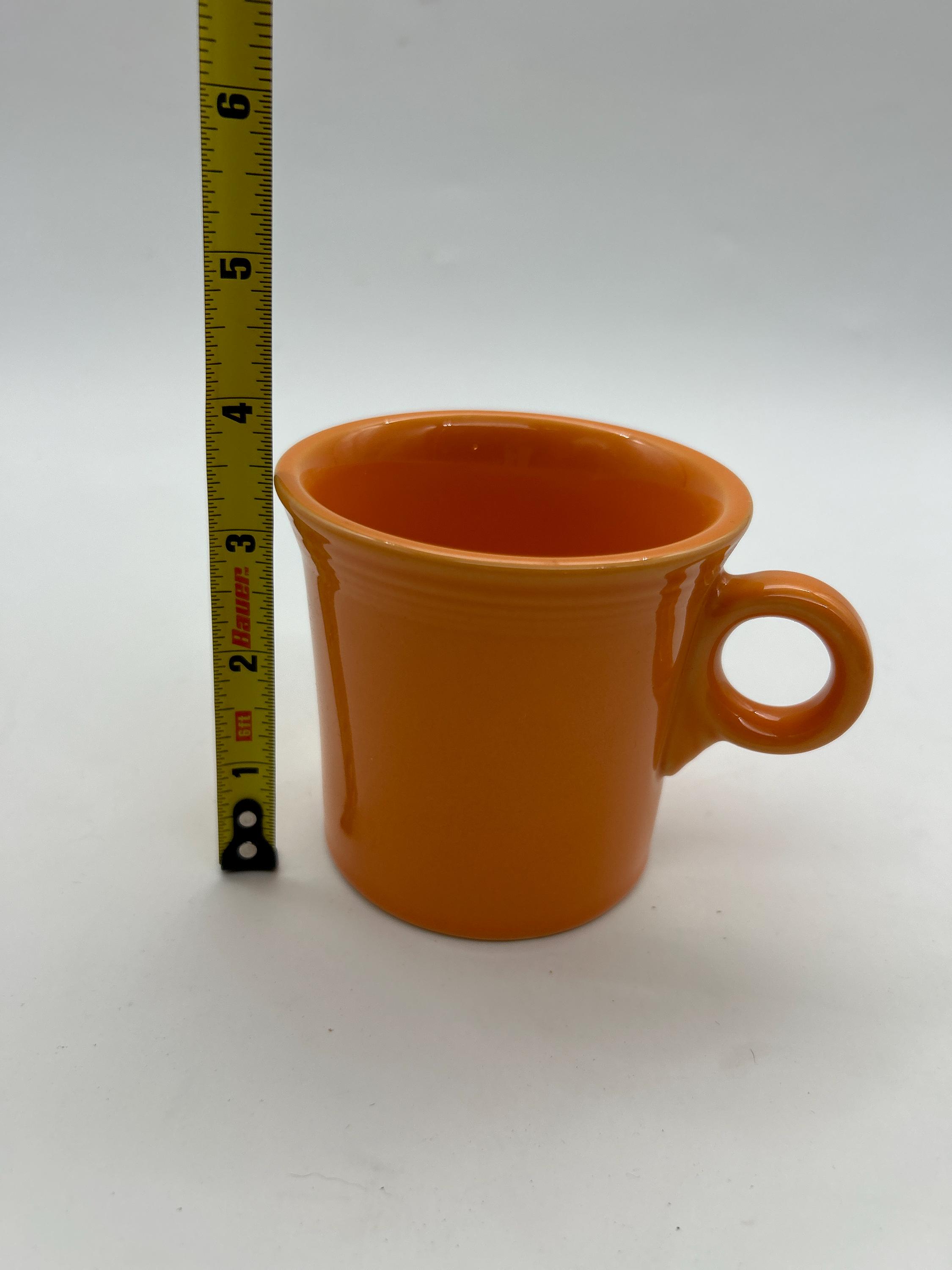Set de 6 tasses orange plastique et verre années 70