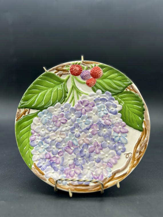 Jeanne Beury 2000 Silvestri | Majolica Hydrangea & Berries Plate 9