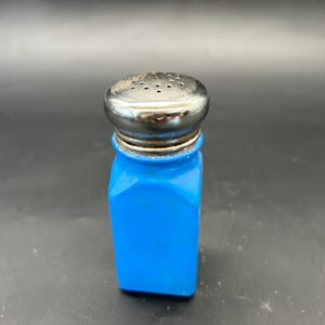 Vintage Blue Glass Shaker with Metal Lid Retro Kitchen Decor Single Salt or Pepper