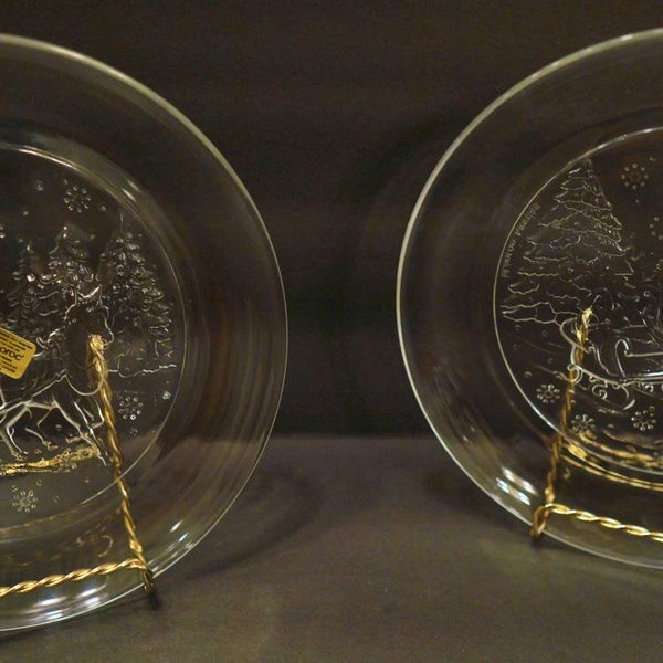 2-1994 Glass Plates Snowtime-ARCOROC Avon Holiday Gift Sleigh Ride Christmas