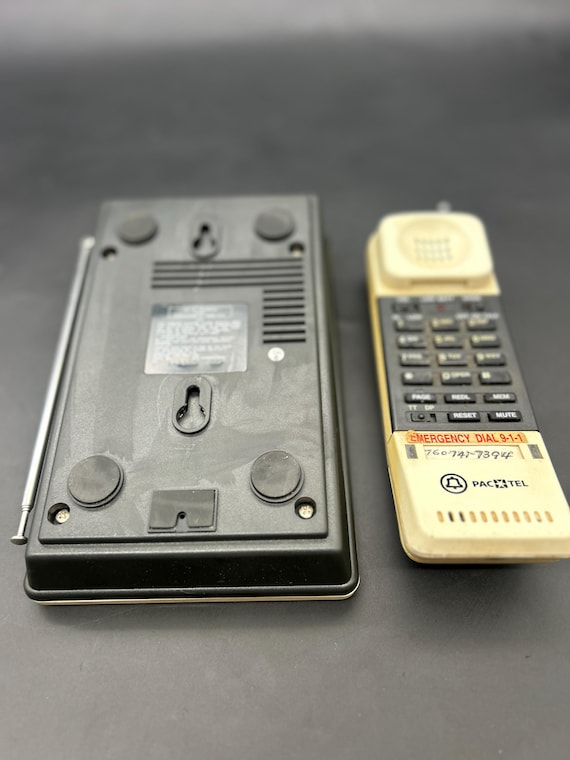 Vintage 1988 PACTEL Cordless Phone CS8100 Ivory Color-collectible