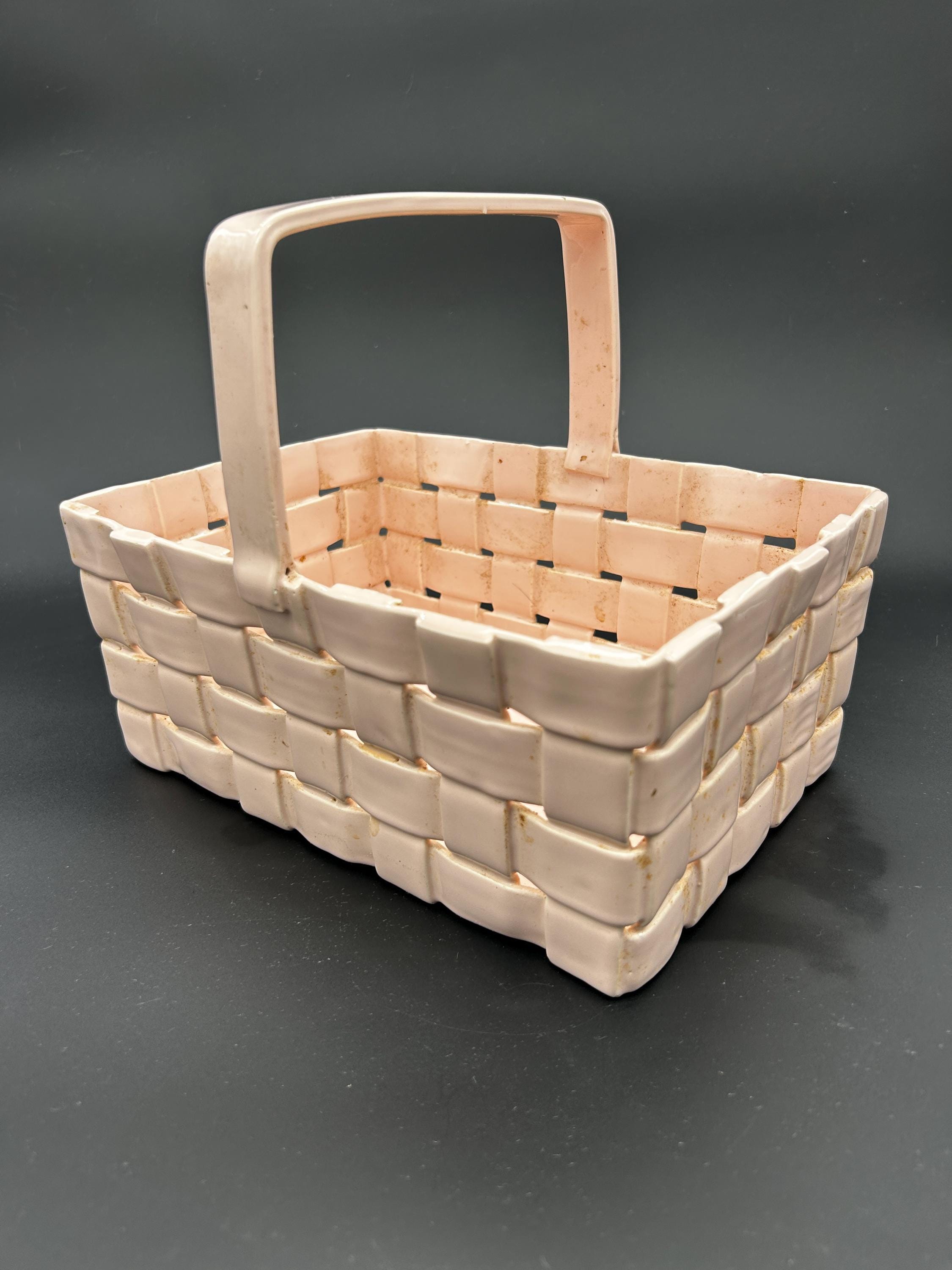 イタリア製陶器編みバスケット：ピンク格子模様（10x4.5インチ