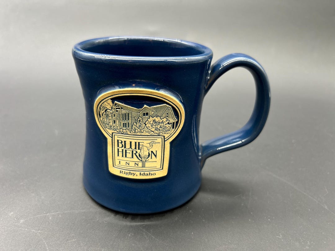 デニーン陶器コーヒーマグ ブルーヘロンイン リグビー アイダホ 2012