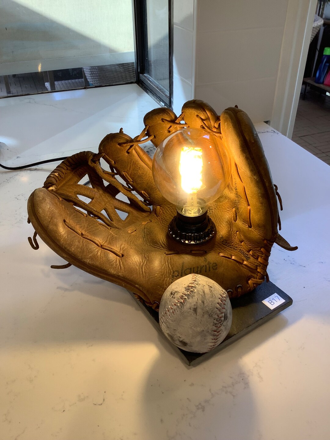 Vintage Baseball Mitt Lamp B17 Perfect Gift for the Sports Fan Etsy