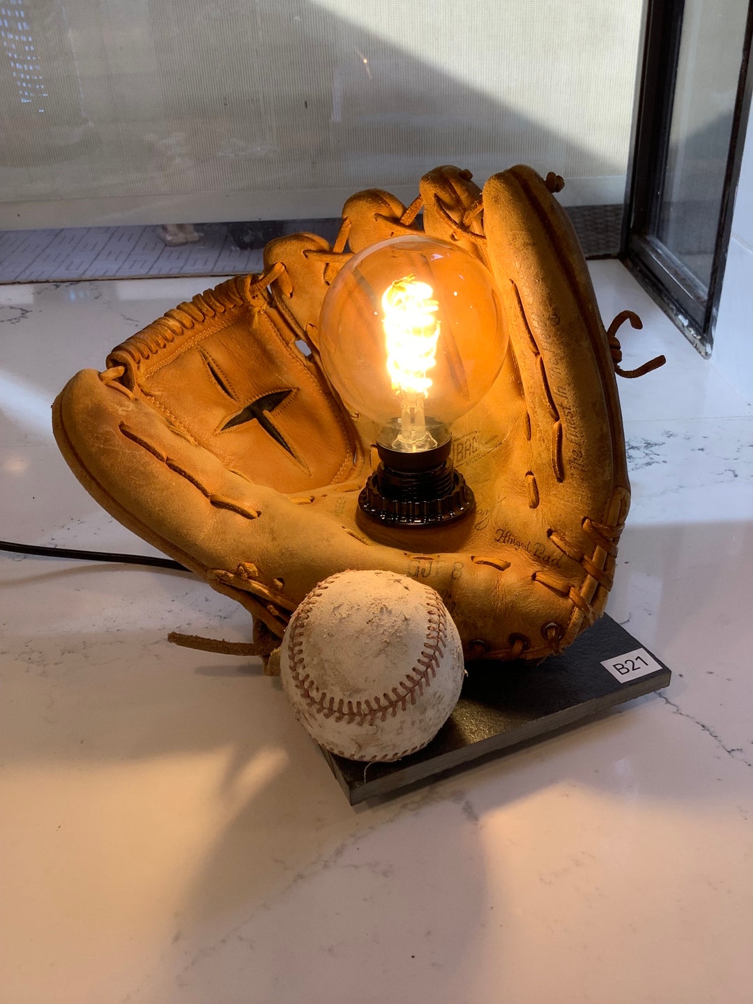 Vintage Baseball Mitt Lamp B21perfect Gift for the Sports Fan Etsy